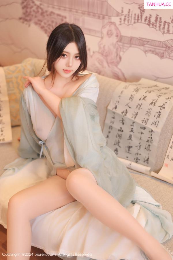   [XiuRen]高清写真图 2024.07.30 No.8937 蛋蛋宝 丝袜美腿第40张图片